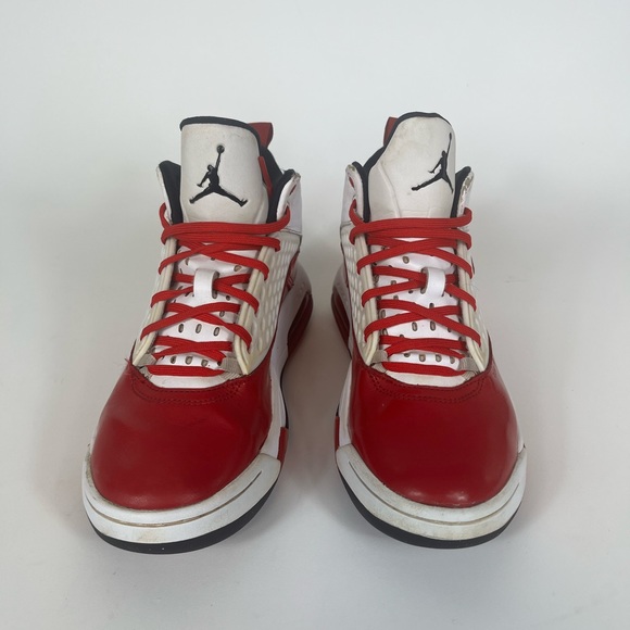 Jordan Maxin 200 GS White Gym Red CD6123-106 Size 5Y - Picture 2 of 10
